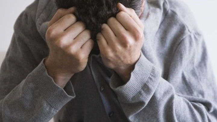 Συγκλονίζει το γράμμα ενός άνεργου πατέρα τεσσάρων παιδιών: Είμαστε σε απόγνωση και αρχίζω να καταρρέω – ΦΩΤΟ