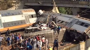 Εκτροχιάστηκε τρένο στο Μαρόκο – Αναφορές για νεκρούς – ΦΩΤΟ