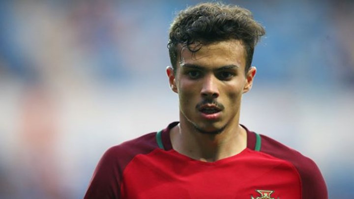 Πέρασε όλο τον κόσμο και έβαλε γκολ – ΒΙΝΤΕΟ