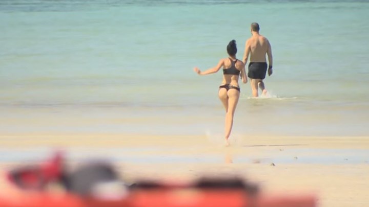 Αναστατώνει η Δήμητρα Αλεξανδράκη με το αποκαλυπτικό μαγιό της – ΒΙΝΤΕΟ