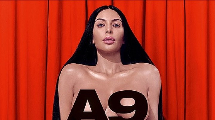 Συνεχίζει τις προκλητικές φωτογραφίσεις η Κιμ Καρντάσιαν – ΦΩΤΟ