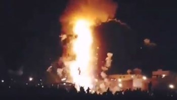 Βίντεο που παγώνει το αίμα – Η στιγμή που το τρένο «θερίζει» δεκάδες ανθρώπους στην Ινδία