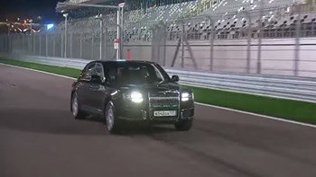 Ο Πούτιν κάνει test drive στο “θηρίο” του στην πίστα της Formula 1 – BINTEO