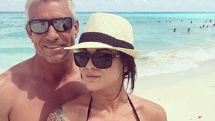 “Κλέφτηκε” με τον πατέρα της καλύτερης φίλης της – ΦΩΤΟ