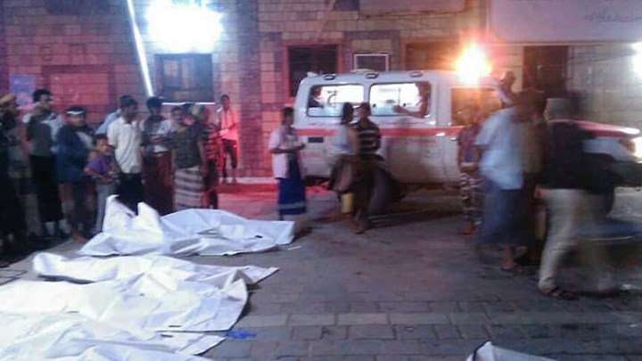Τουλάχιστον 16 νεκροί σε αεροπορικό βομβαρδισμό εργοστασίου στην Υεμενη