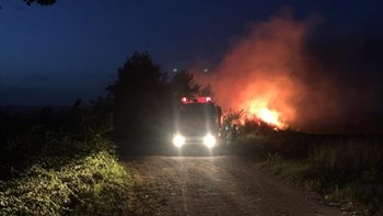 Ενισχύονται οι δυνάμεις της Πυροσβεστικής που επιχειρούν στη Σάρτη