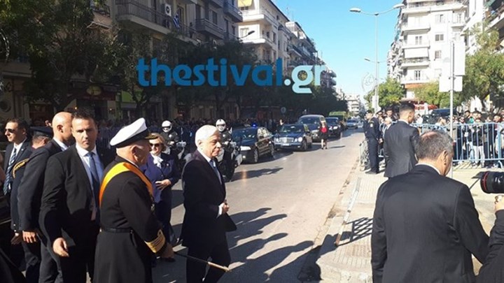 Στη δοξολογία στον Άγιο Δημήτριο στη Θεσσαλονίκη ο Προκόπης Παυλόπουλος – ΦΩΤΟ