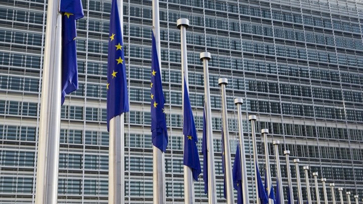 Κοινοτικός αξιωματούχος: Είμαστε ανοιχτοί στη μη περικοπή των συντάξεων, αν υπάρχει πλεόνασμα 3,5%