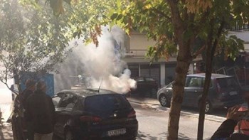 Φωτιά σε αυτοκίνητο στη Θεσσαλονίκη – ΦΩΤΟ-ΒΙΝΤΕΟ