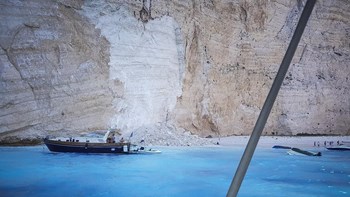 Νέα κατολίσθηση στην παραλία “Ναυάγιο” μετά από το σεισμό στη Ζάκυνθο