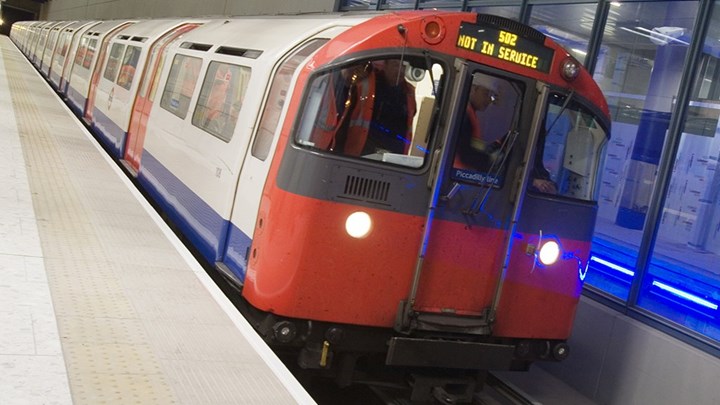 Μυστήριο με τις αυξανόμενες λιποθυμίες στο μετρό του Λονδίνου – ΦΩΤΟ