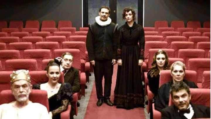 Ολόφρεσκα “Χρυσάνθεμα” στο “Άλφα-Ιδέα”- Πρώτες πόζες!