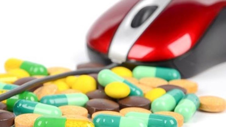 Γιγαντιαία επιχείρηση Ιντερπόλ σε 116 χώρες με τη συμμετοχή της ΕΛΑΣ – Κατασχέθηκαν 500 τόνοι παράνομα φάρμακα που πωλούνταν στο διαδίκτυο
