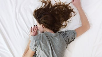 Επηρεάζει η αλλαγή ώρας τον ύπνο μας;
