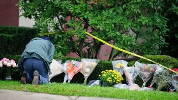 Μακελειό στο Πίτσμπουργκ: Ηλικίας 54 έως 97 ετών ήταν τα 11 θύματα της δολοφονικής επίθεσης