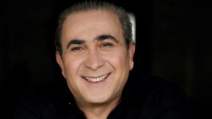 Λάκης Λαζόπουλος: «Τα Χτυποκάρδια, η εποχή της ευκολίας, το θέατρο που μου άρπαξαν»