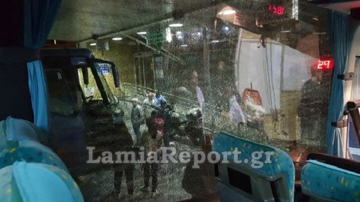 Πέταξαν πέτρες σε λεωφορείο του ΚΤΕΛ Ιωαννίνων – ΦΩΤΟ – ΒΙΝΤΕΟ