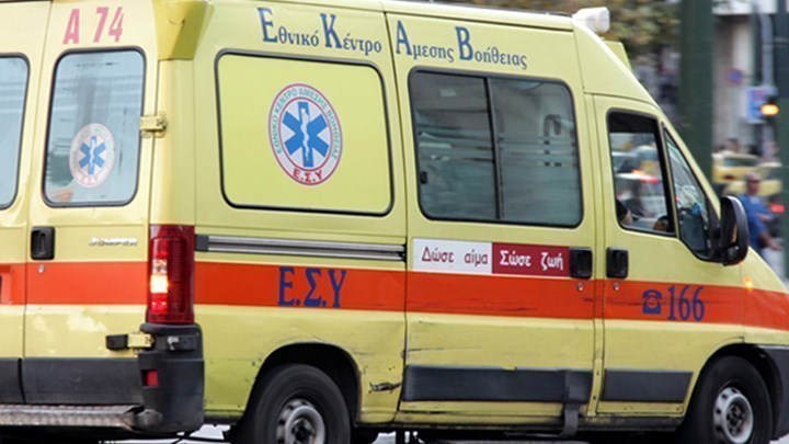 Καραμπόλα πέντε οχημάτων στο Δερβένι – Τρεις τραυματίες
