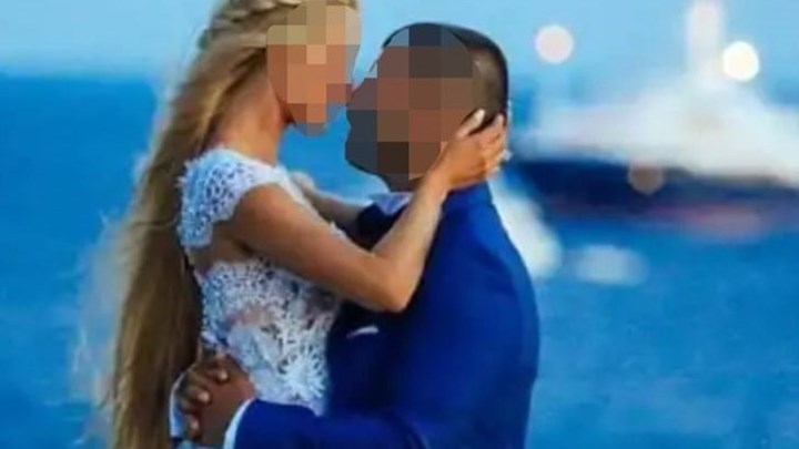 Κατέρρευσε η παίκτρια ριάλιτι μετά τη δολοφονία του συζύγου της στη Βούλα