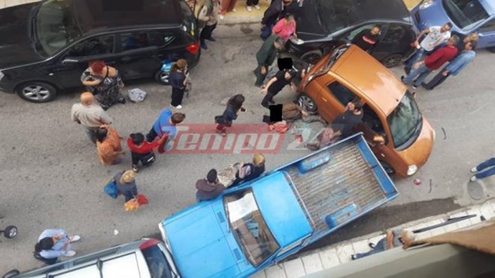 Τροχαίο ατύχημα στην Πάτρα – Αυτοκίνητο παρέσυρε και εγκλώβισε πεζούς – ΦΩΤΟ