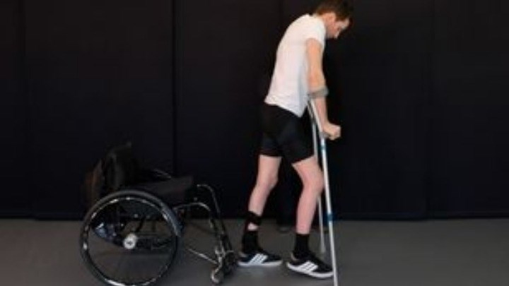 Πρωτοποριακή μέθοδος βοηθά παραπληγικούς να περπατήσουν ξανά