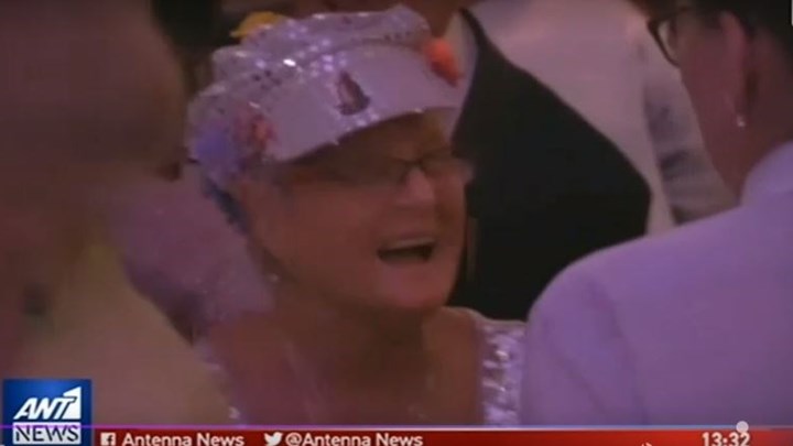 Μόδα τα κλαμπ για… ηλικιωμένους – Ξέφρενα πάρτι με τσάι και ροκ μουσική – ΒΙΝΤΕΟ