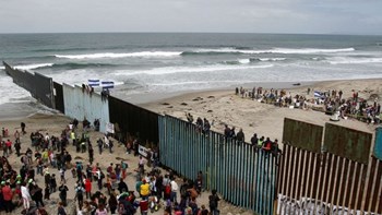 Περισσότεροι από 7.000 Αμερικανοί στρατιώτες στα σύνορα με το Μεξικό το σαββατοκύριακο