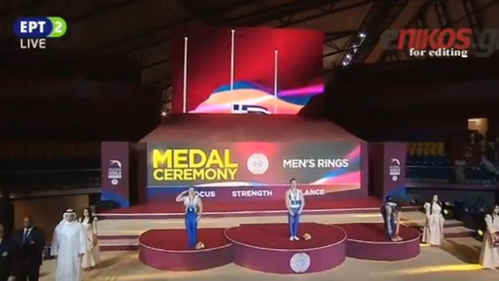 Αυτός είναι ο λόγος που o αντίπαλος του Πετρούνια χαιρετούσε στρατιωτικά  κατά τη διάρκεια της απονομής – ΒΙΝΤΕΟ