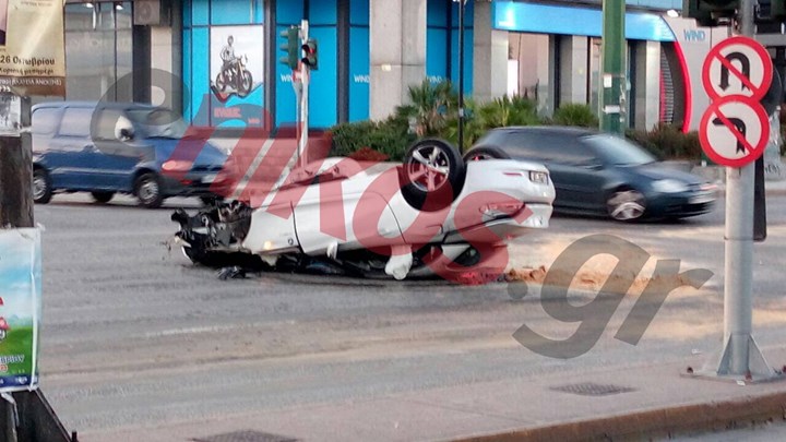 Σοβαρό τροχαίο στο Μαρούσι – Αναποδογύρισε αυτοκίνητο – ΦΩΤΟ αναγνώστη