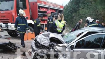 Μετωπική με τρεις τραυματίες στην επαρχιακή οδό Αράχωβας Λιβαδειάς – ΦΩΤΟ