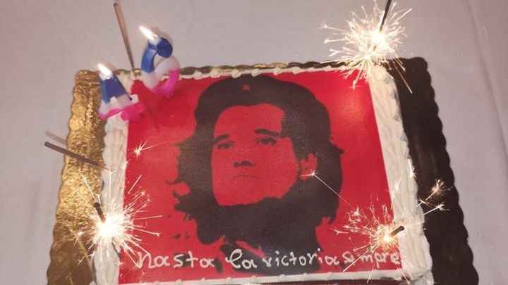 Ο Άδωνις… Τσε Γκεβάρα – Η χιουμοριστική τούρτα που του ετοίμασαν οι συνεργάτες του – ΦΩΤΟ