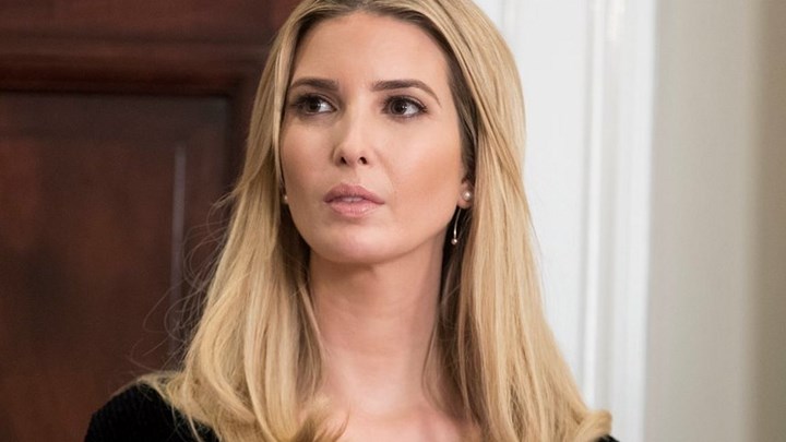 Έκανε εννέα πλαστικές και ξόδεψε 26.000 δολάρια για να μοιάσει με την Ιβάνκα Τραμπ – BINTEO