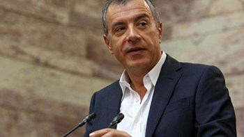 Θεοδωράκης: Οι εκλογές θα γίνουν όποτε βολεύει τους κυρίους Τσίπρα και Καμμένο