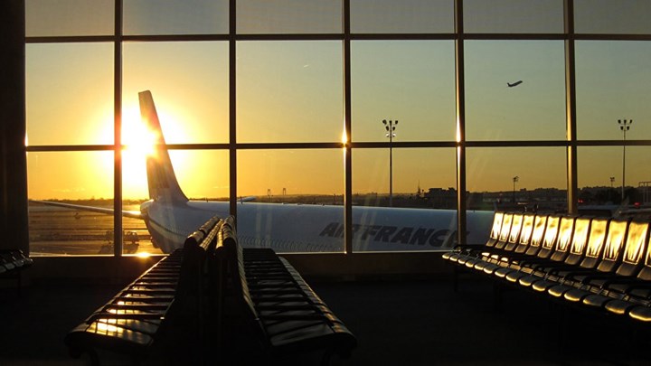 Σώοι και οι 280 επιβάτες του αεροσκάφους που έκανε αναγκαστική προσγείωση στη Ρωσία