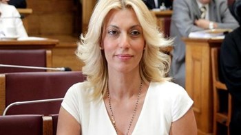 Καραμανλή στον Realfm 97,8: Όσο πλησιάζουμε στις εκλογές θα ζούμε όλο και περισσότερο τη λογική ‘Τσοβόλα δώστα όλα’ από την κυβέρνηση