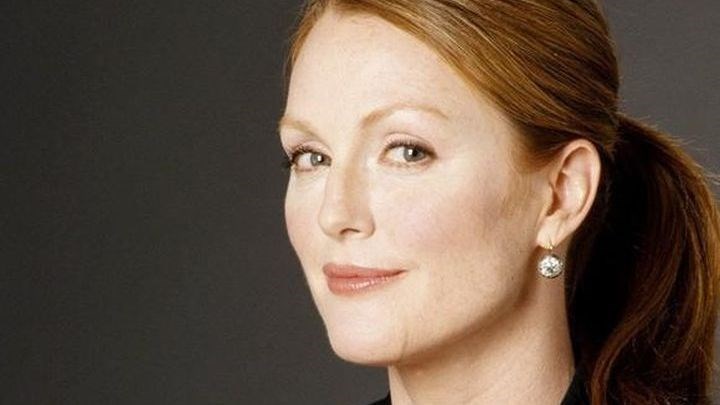 Η Τζούλιαν Μουρ για τον 27χρονο ομογενή που έπεσε νεκρός στην Καλιφόρνια: Σκέφτομαι συνέχεια τον Τηλέμαχο – ΦΩΤΟ