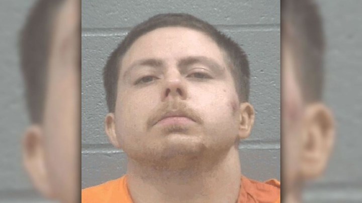 Διαρρήκτης εισέβαλε σε σπίτι και ξάπλωσε…γυμνός δίπλα στους ιδιοκτήτες