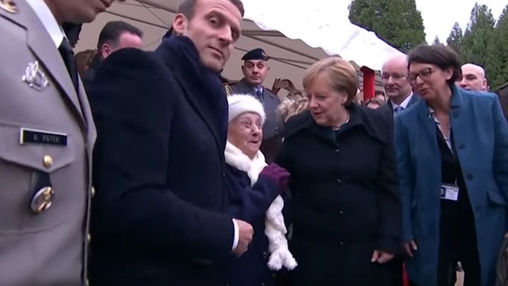 Υπεραιωνόβια μπέρδεψε τη Μέρκελ με την Μπριζίτ Μακρόν – “Κρίση ταυτότητας” για τη Γερμανίδα καγκελάριο – ΒΙΝΤΕΟ