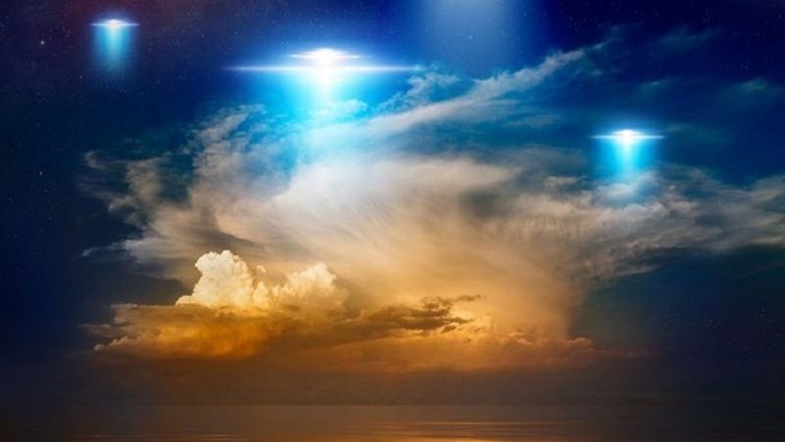 Είδαν UFO ανοιχτά των ιρλανδικών ακτών; – Τι περιγράφουν τρεις πιλότοι – ΒΙΝΤΕΟ