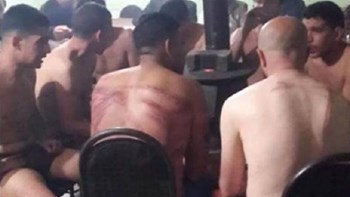 Τουρκικά ΜΜΕ: Έλληνες αστυνομικοί έγδυσαν και έδειραν μετανάστες στον Έβρο – Για προπαγάνδα μιλούν οι αξιωματικοί