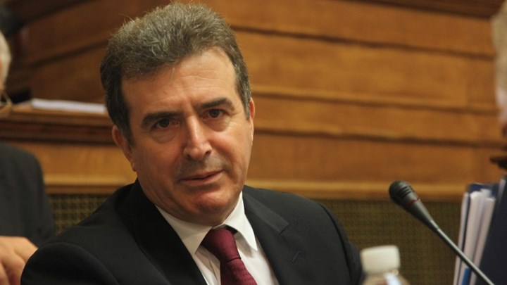 Χρυσοχοΐδης για άνοιγμα λογαριασμών: Καθαρός ουρανός αστραπές δεν φοβάται