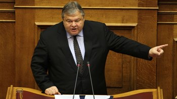 Βενιζέλος: Να μην ψηφιστεί καμία διάταξη σε αυτή τη Βουλή με 180 – Tι είπε για τον Σημίτη