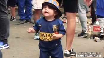 Μπόμπιρας οπαδός της Μπόκα δίνει… ρεσιτάλ – ΒΙΝΤΕΟ