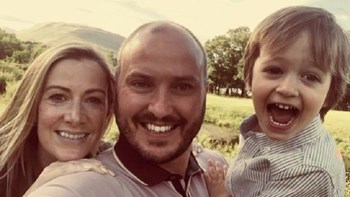 Συγκλονίζουν τα λόγια του γιου της 40χρονης δημοσιογράφου του BBC που πέθανε από καρκίνο