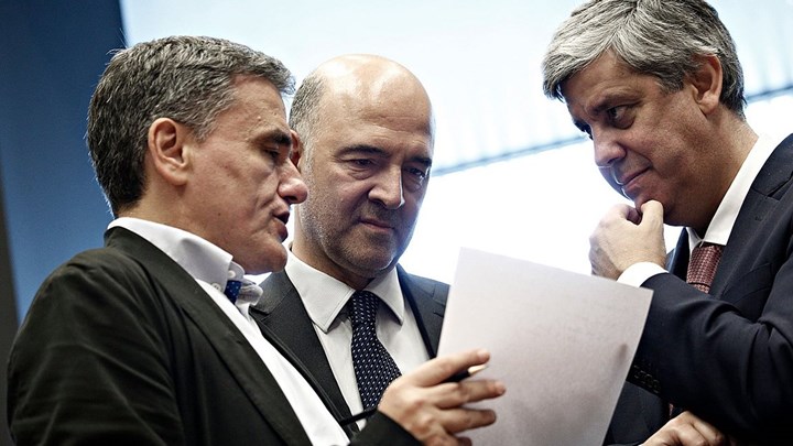 “Πράσινο φως” από τις Βρυξέλλες για τη μη περικοπή των συντάξεων