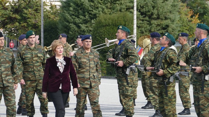 Κόλλια – Τσαρουχά: Μέσα στο Νοέμβριο θα καταβληθούν τα αναδρομικά των στρατιωτικών