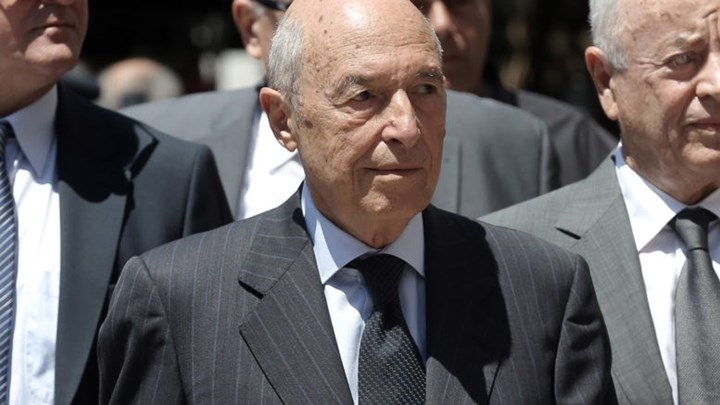 Ο Σημίτης ως «ιερή αγελάδα», οι ανιστόρητες αναφορές Παπανδρέου – Γεννηματά στο «βρόμικο 89» και το μάθημα από τον Βερελή