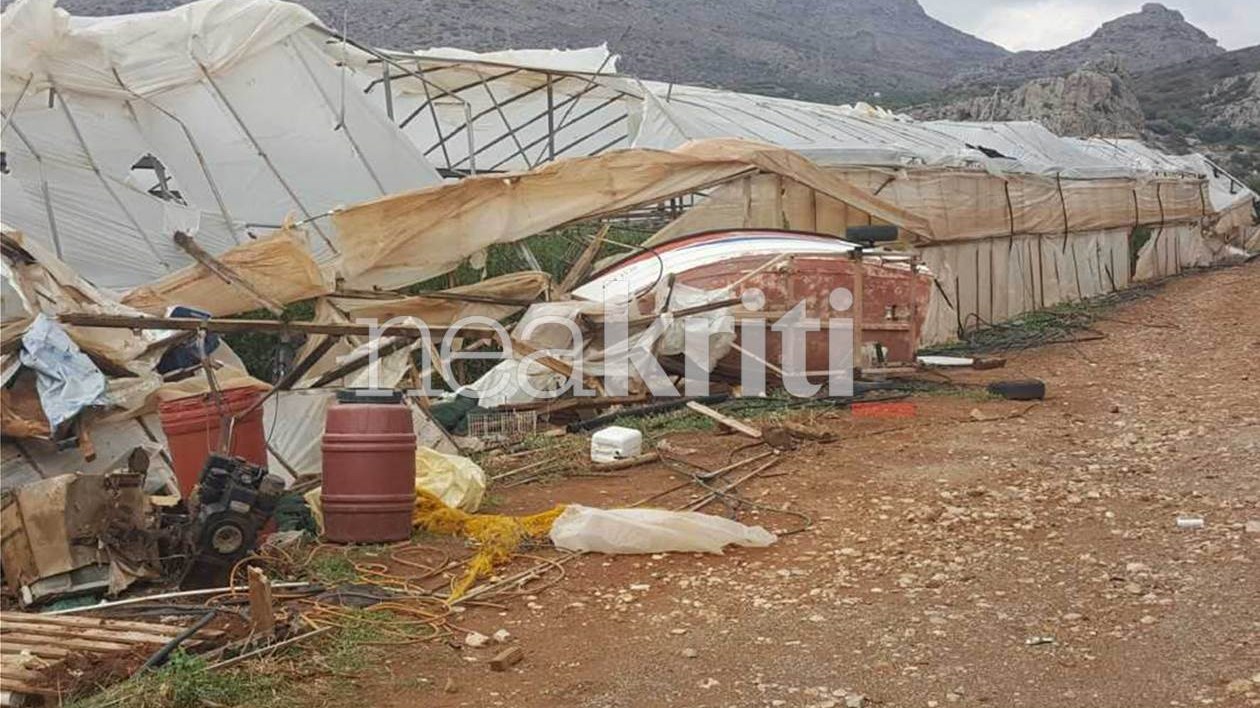 Βάρκα «προσγειώθηκε» σε θερμοκήπιο μετά τον ανεμοστρόβιλο που «χτύπησε» τη Σητεία
