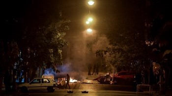 Δίωξη για κακούργημα στους έξι από τους 19 συλληφθέντες στα επεισόδια του Πολυτεχνείου