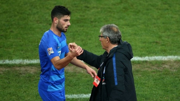 Μασούρας: Όποιος έρχεται στην Εθνική να δίνει και την ψυχή του